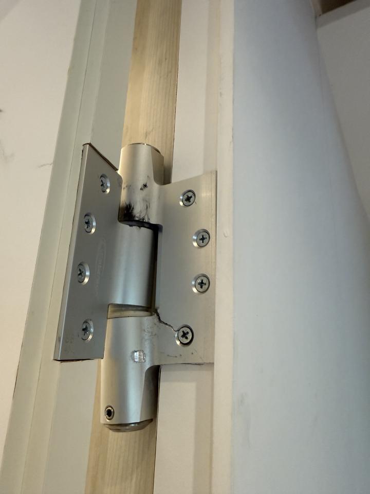 門片維修案件圖片