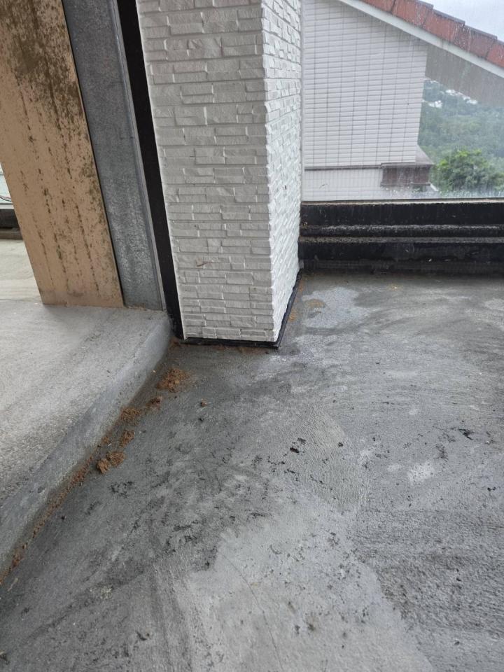 屋簷排水槽施工案件圖片