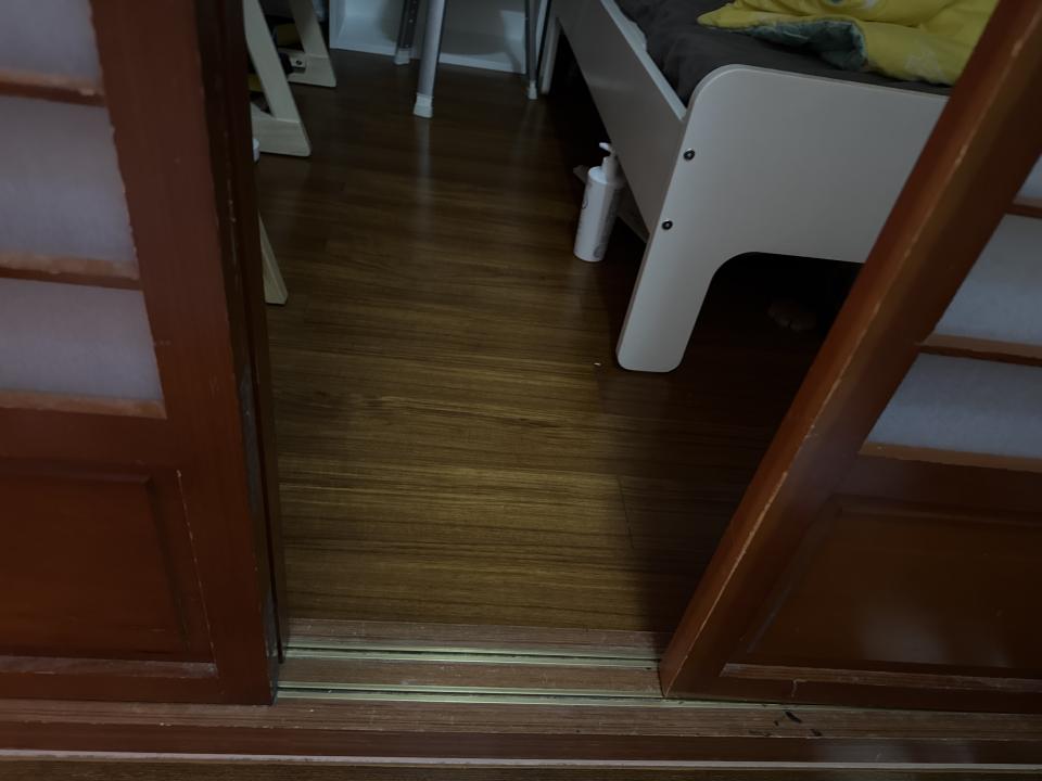 拉門案件圖片