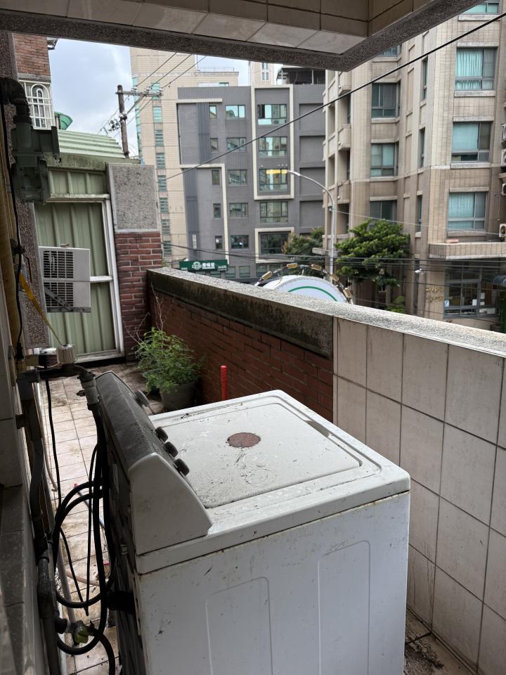 遮雨棚安裝案件圖片 遮雨棚安裝案件圖片