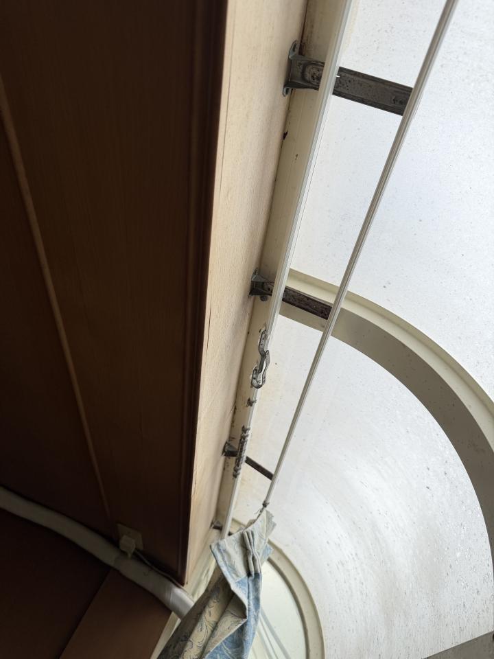 窗簾安裝維修案件圖片