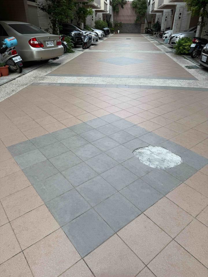 磁磚修補案件圖片 磁磚修補案件圖片