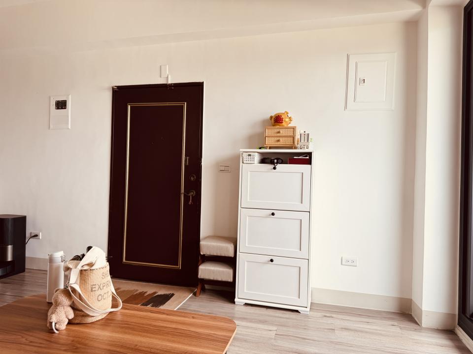 電視壁掛架安裝案件圖片 電視壁掛架安裝案件圖片