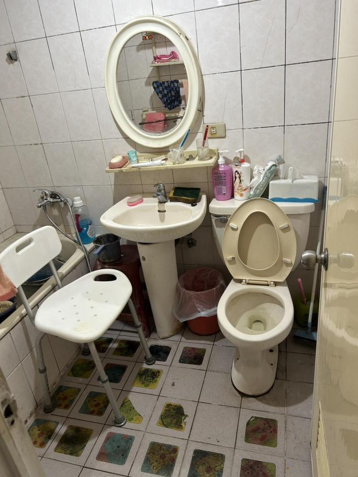 浴室扶手安裝案件圖片 浴室扶手安裝案件圖片