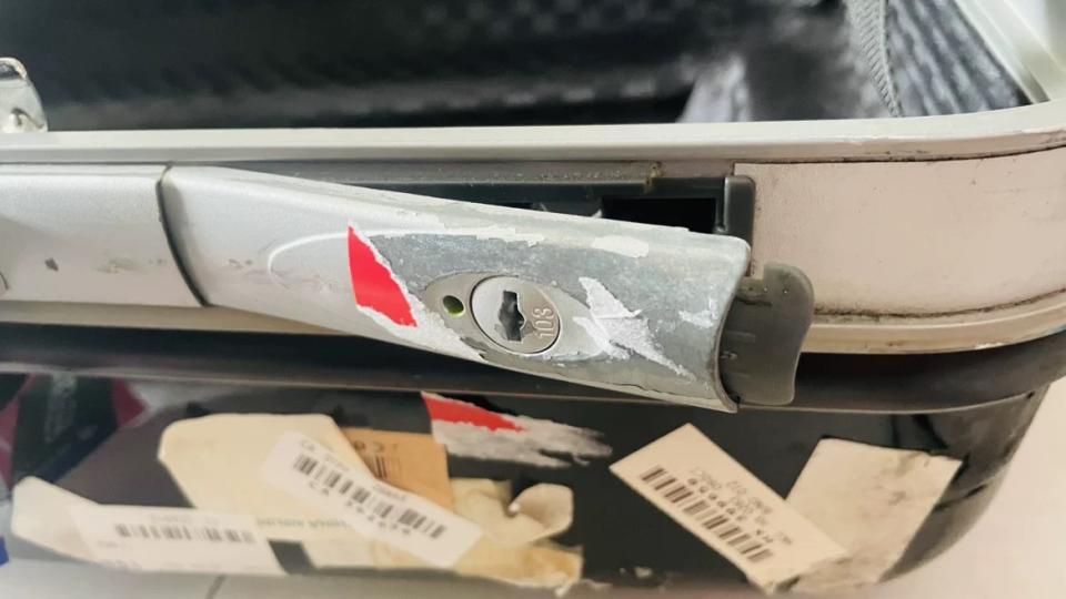 行李箱維修案件圖片
