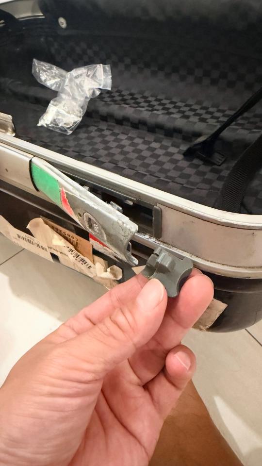 行李箱維修案件圖片