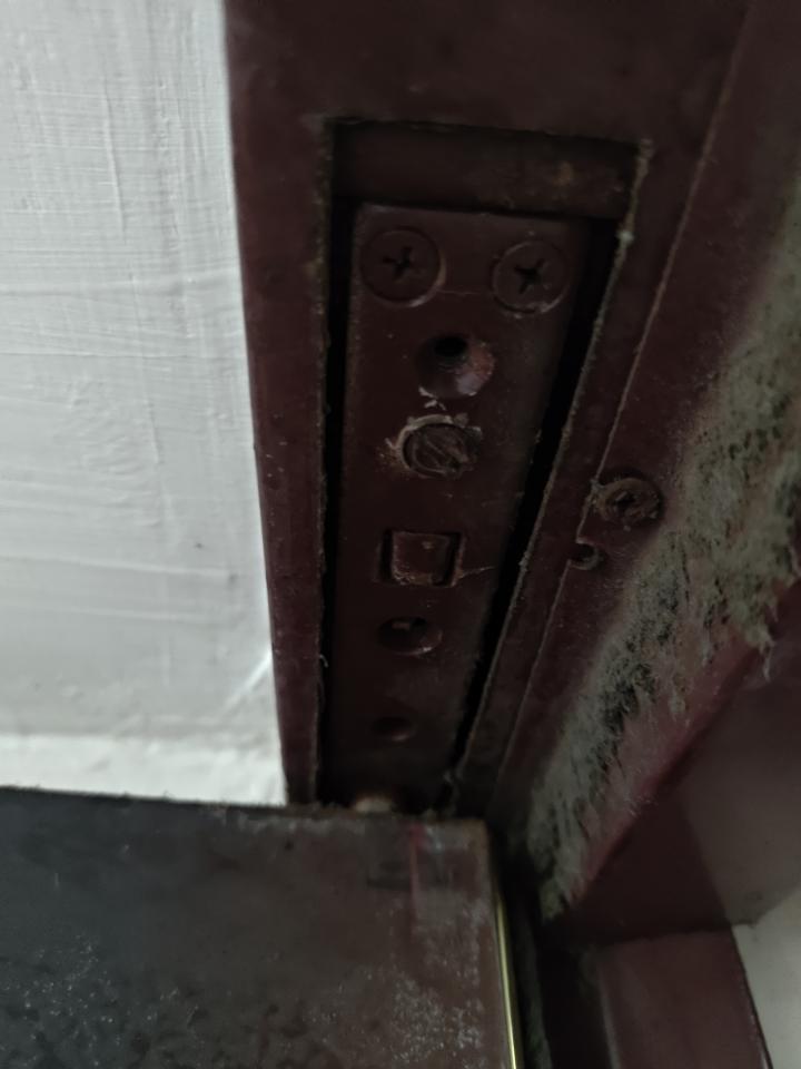 門片維修案件圖片