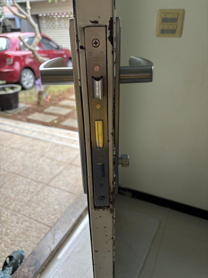 門片維修案件圖片