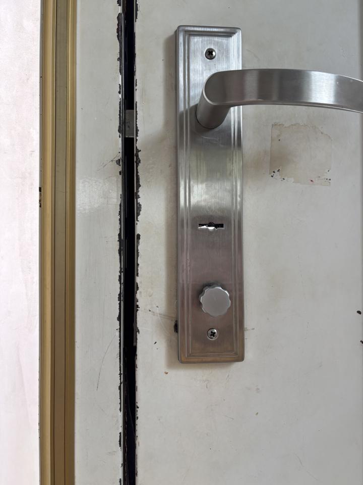 門片維修案件圖片