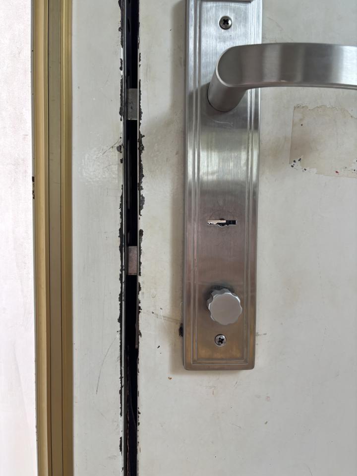 門片維修案件圖片