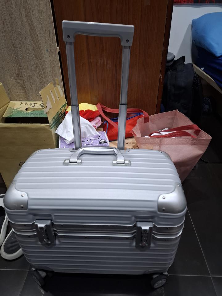 行李箱維修案件圖片