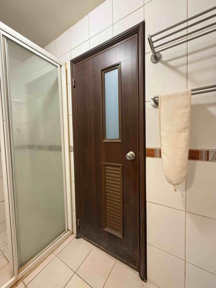 浴室門案件圖片