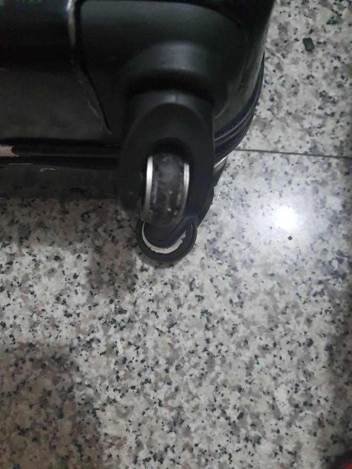 行李箱維修案件圖片