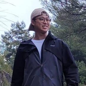 提供潤稿服務的專家Lance