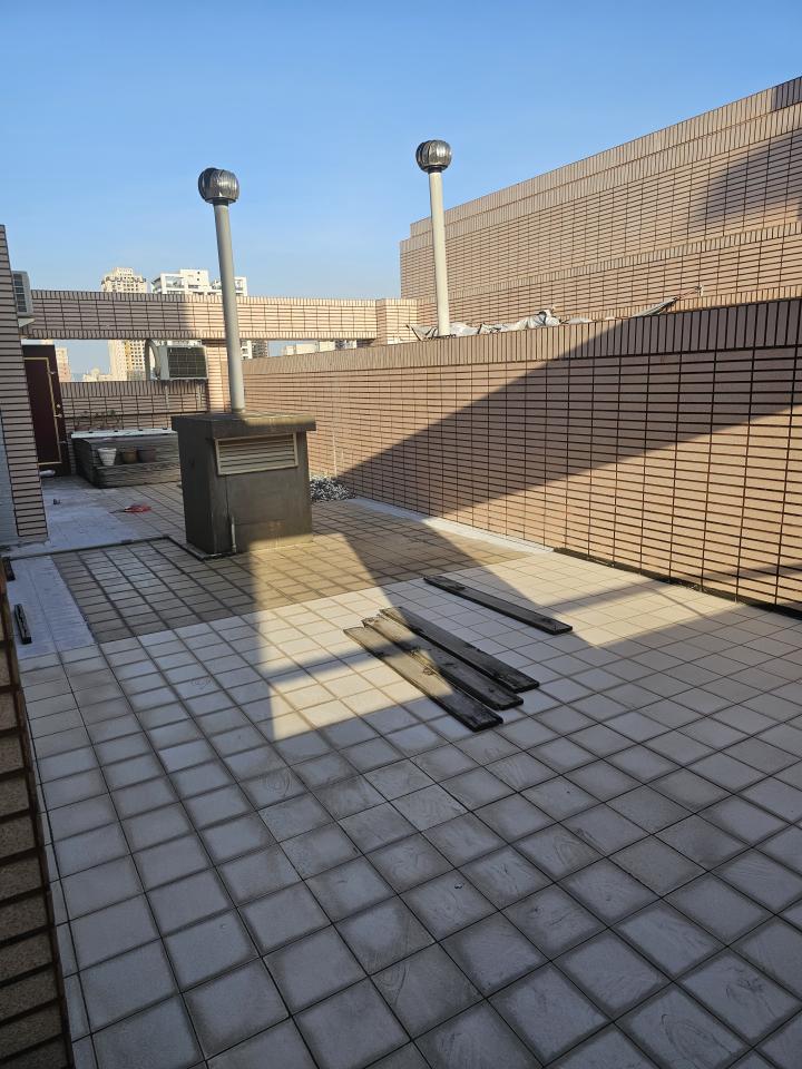 遮雨棚安裝案件圖片 遮雨棚安裝案件圖片