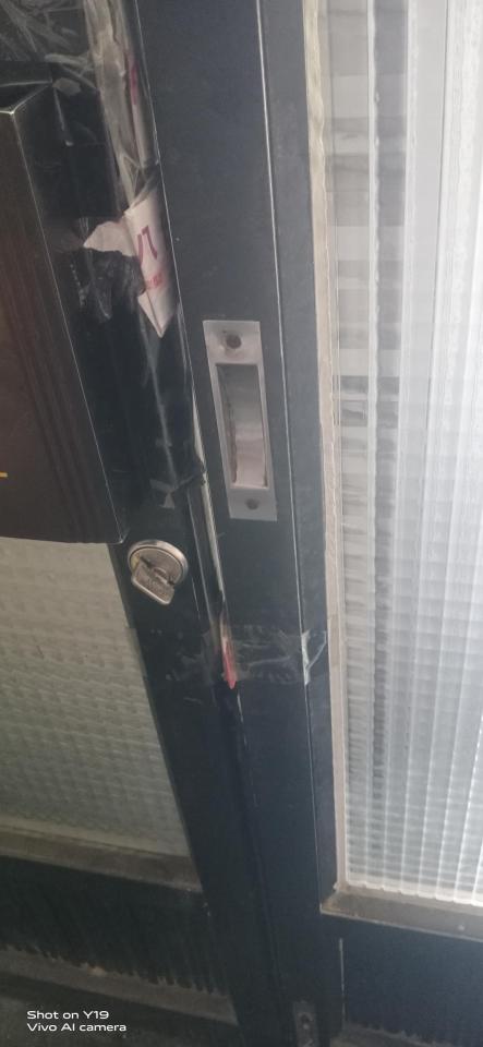 玻璃門案件圖片