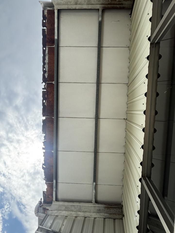 鐵皮屋頂案件圖片