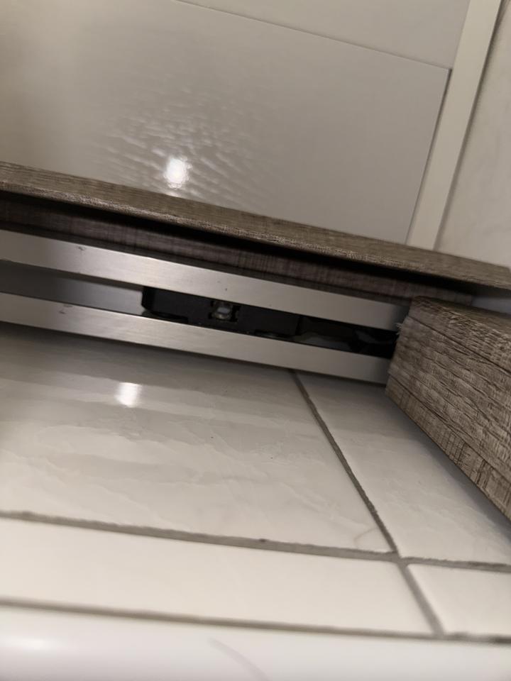 淋浴拉門安裝維修案件圖片 淋浴拉門安裝維修案件圖片