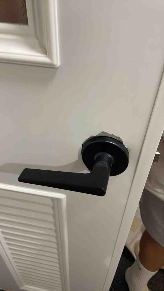 浴室門案件圖片 浴室門案件圖片