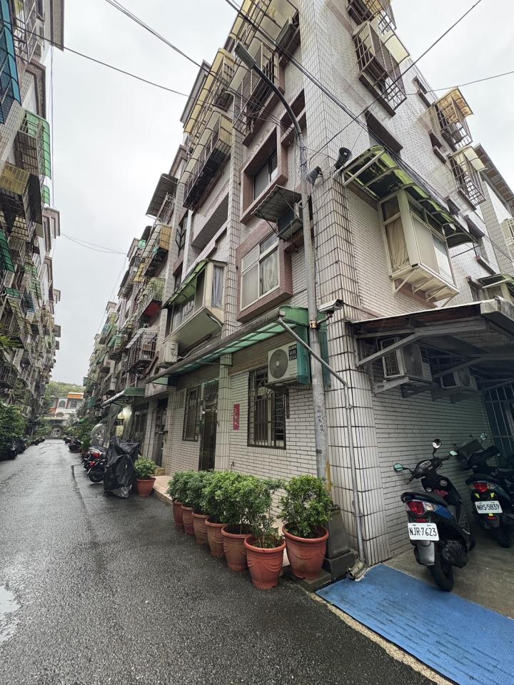 燈具維修案件圖片 燈具維修案件圖片