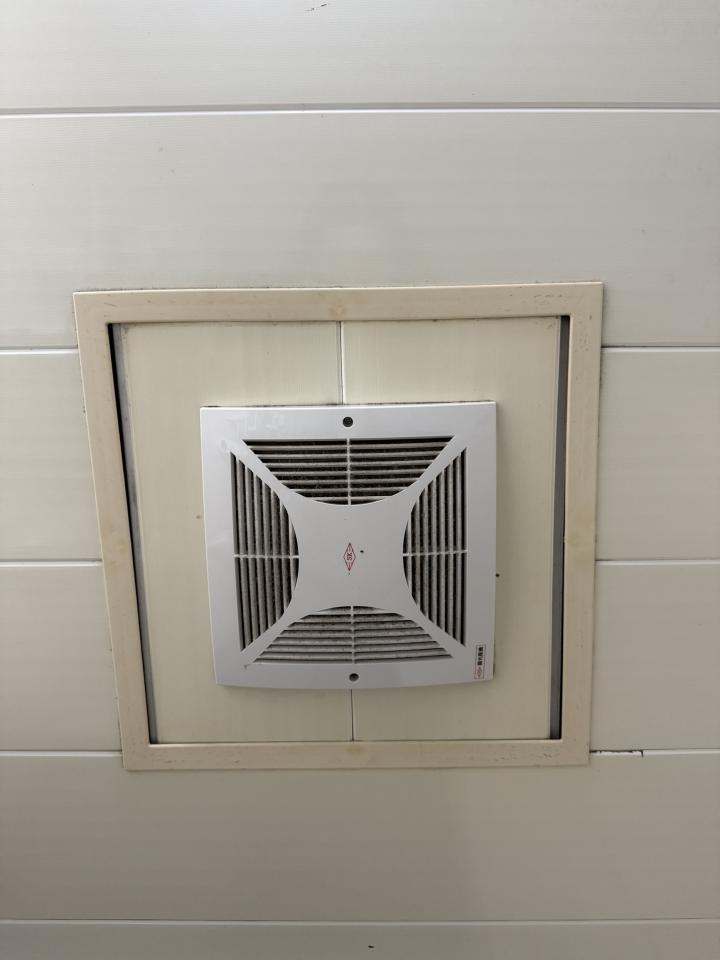 浴室抽風機安裝案件圖片 浴室抽風機安裝案件圖片