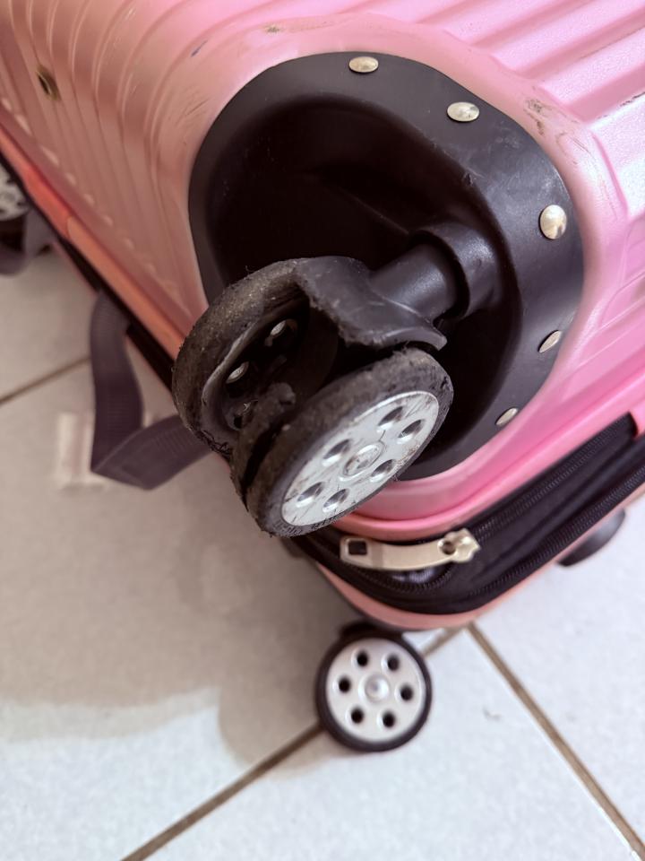 行李箱維修案件圖片