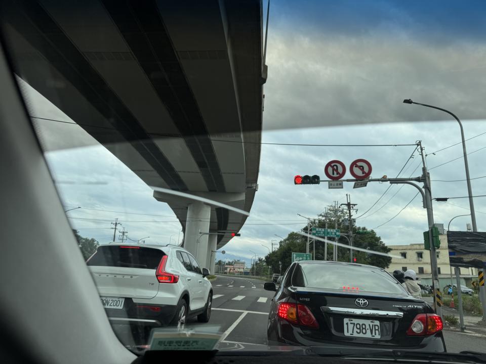 汽車玻璃修補案件圖片