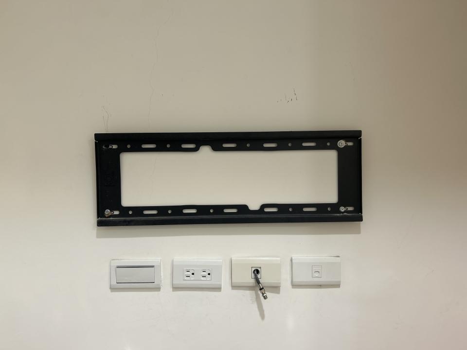電視壁掛架安裝案件圖片
