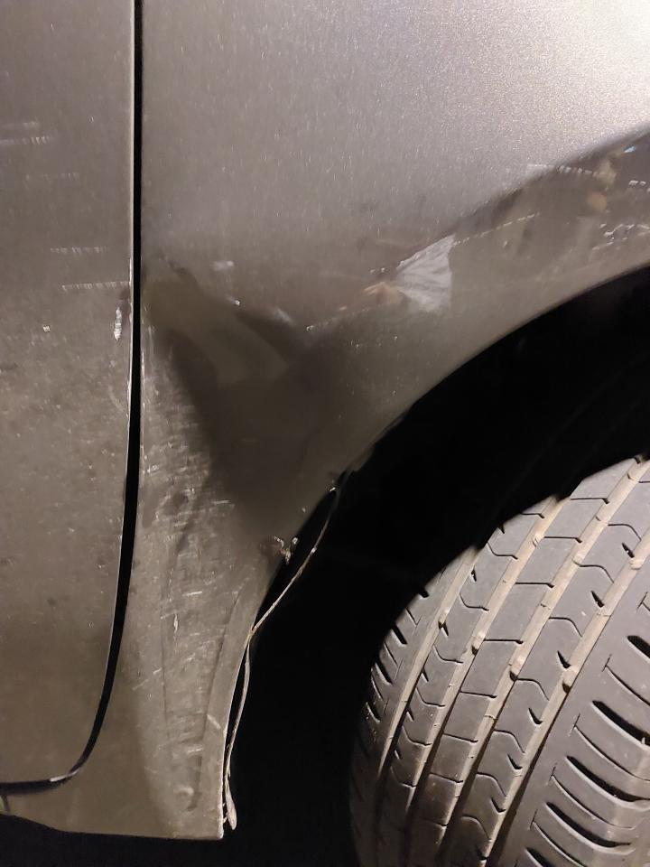 汽車板金烤漆案件圖片