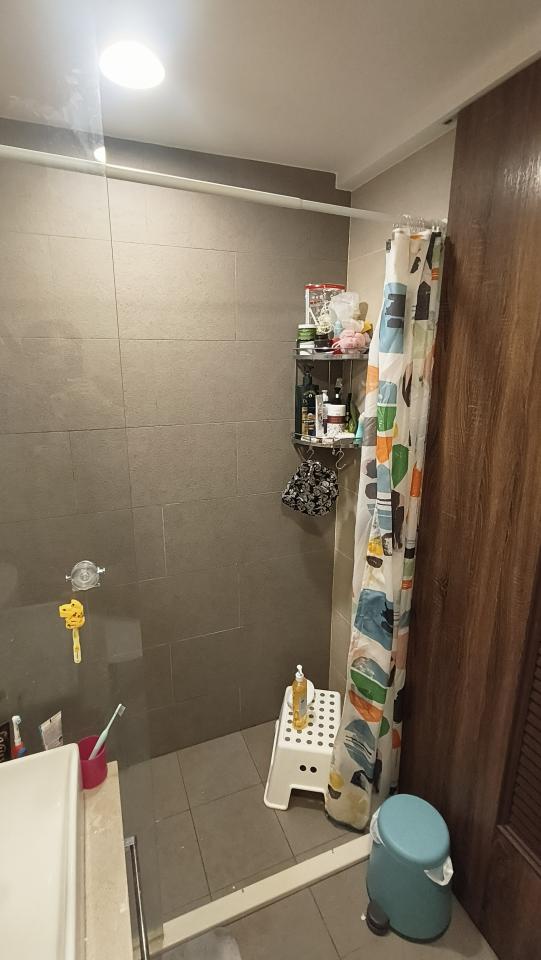 淋浴拉門安裝維修案件圖片