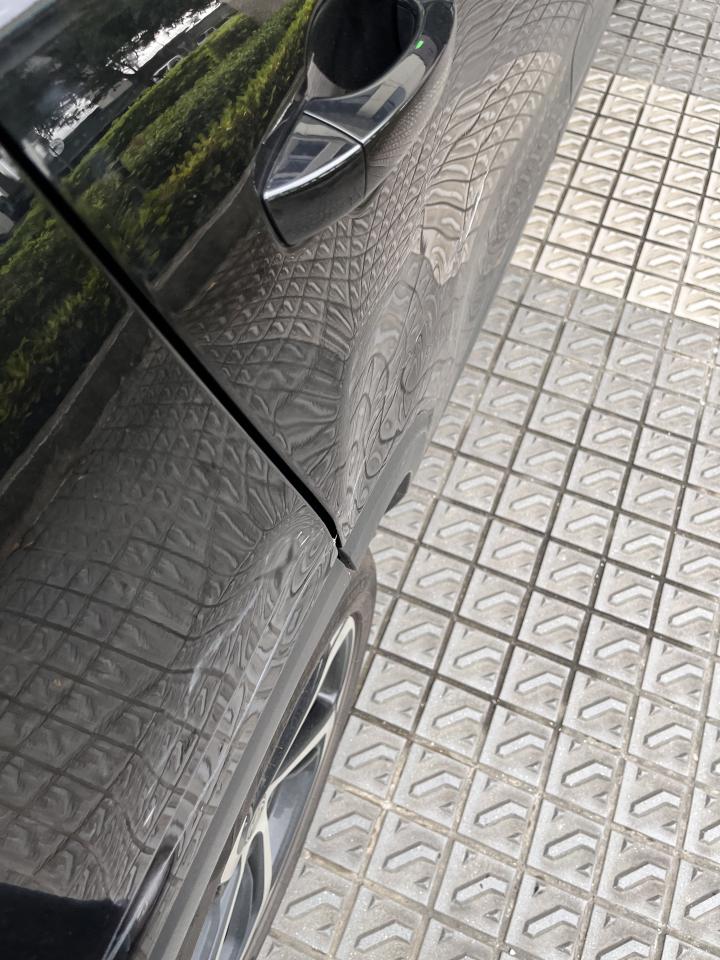 汽車板金烤漆案件圖片