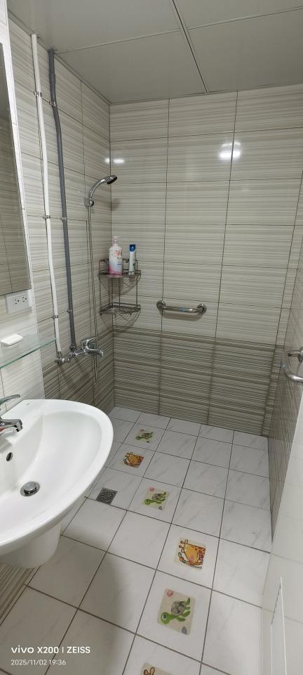 淋浴拉門安裝維修案件圖片