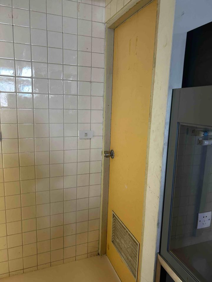 門片安裝案件圖片