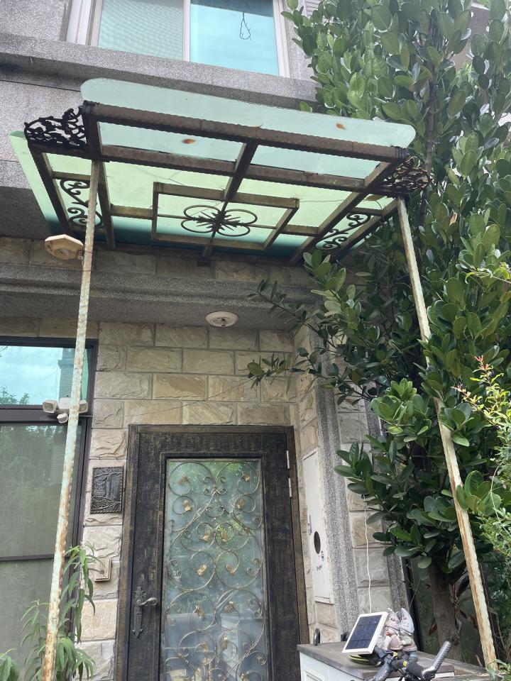 遮雨棚安裝案件圖片