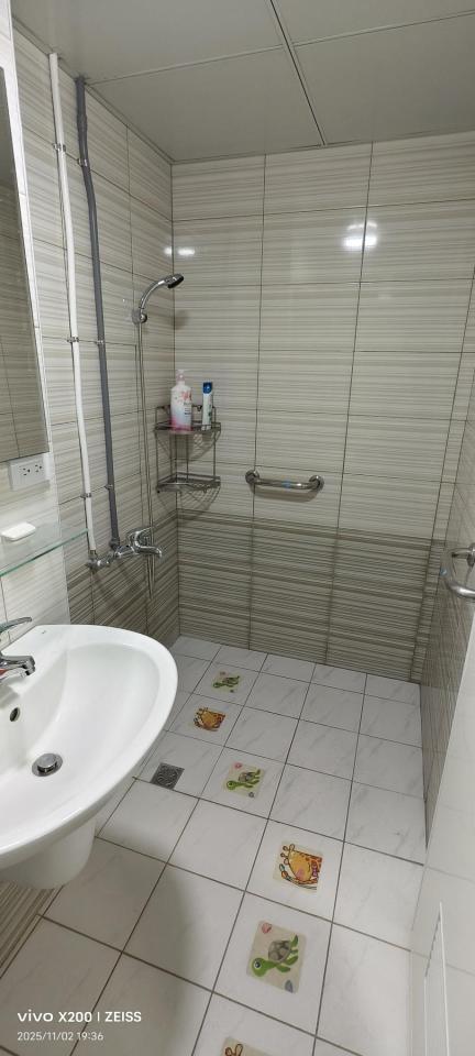 浴室門案件圖片