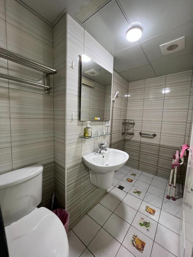 浴室門案件圖片