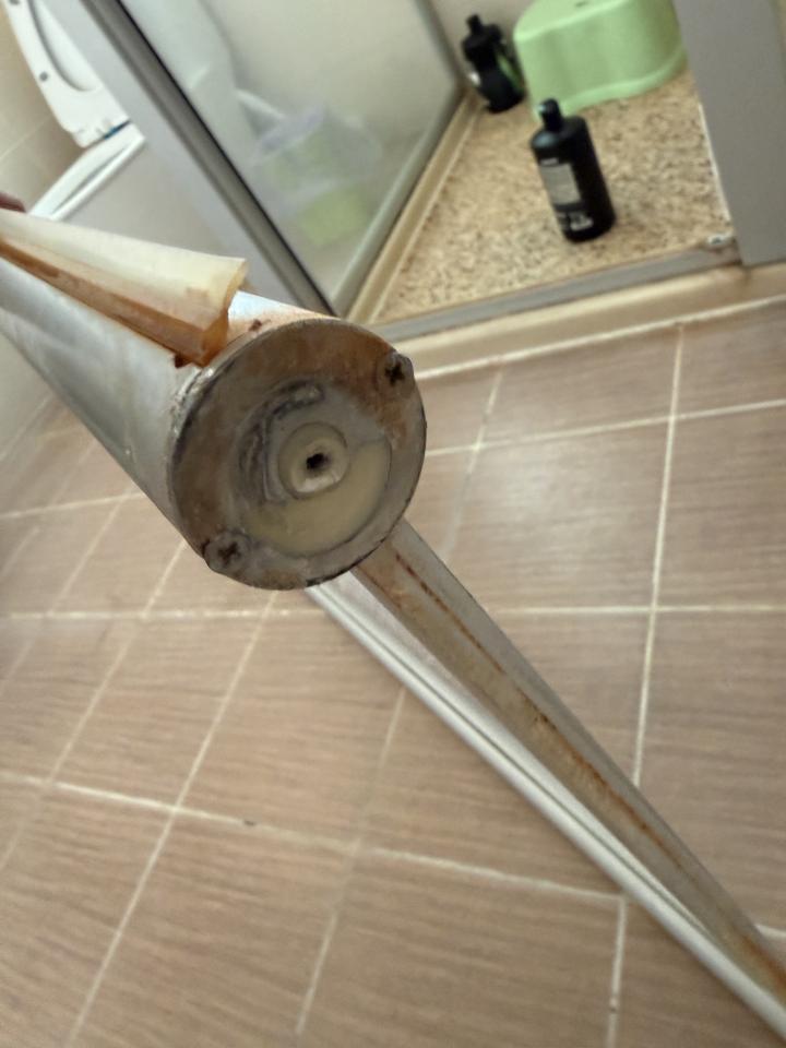 淋浴拉門安裝維修案件圖片