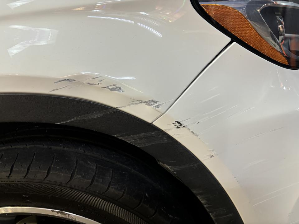 汽車板金烤漆案件圖片