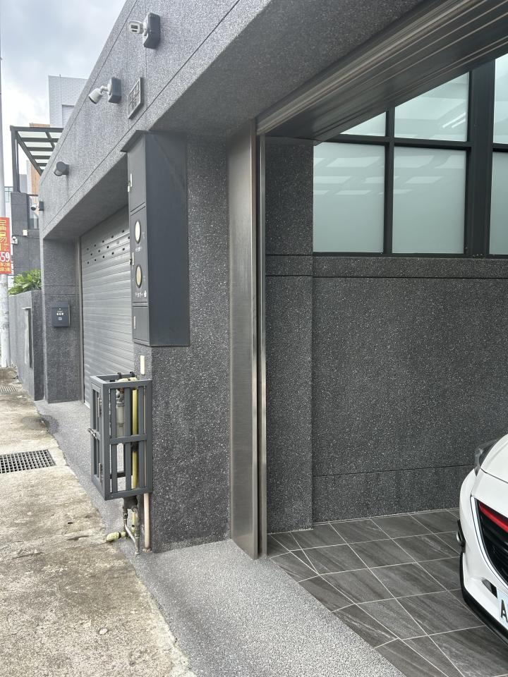 鐵捲門維修案件圖片