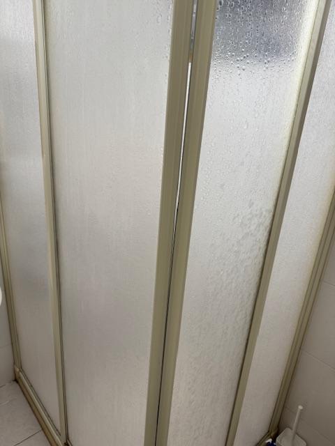 淋浴拉門安裝維修案件圖片