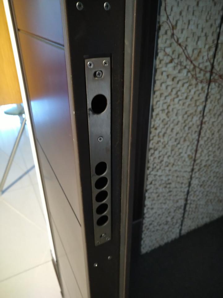 門片維修案件圖片
