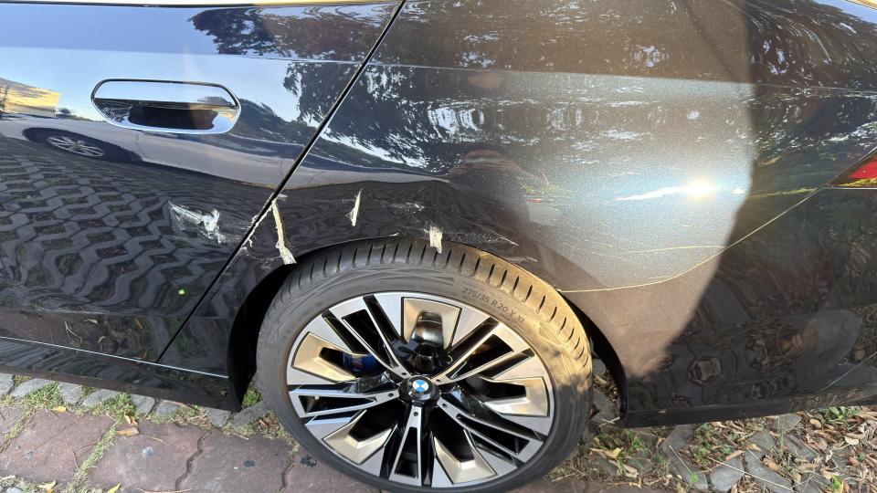 汽車板金烤漆案件圖片