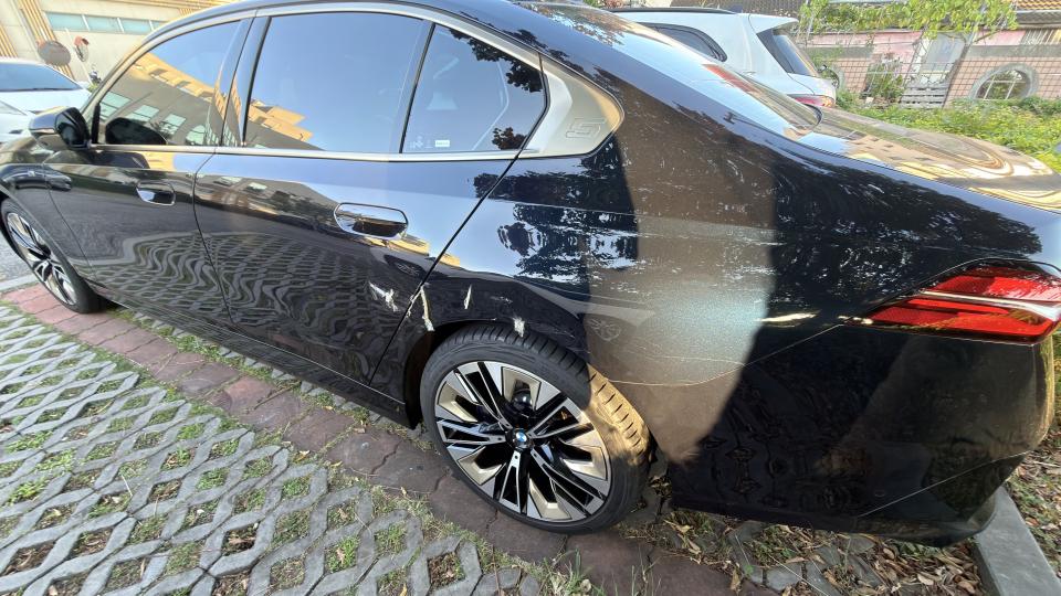 汽車板金烤漆案件圖片