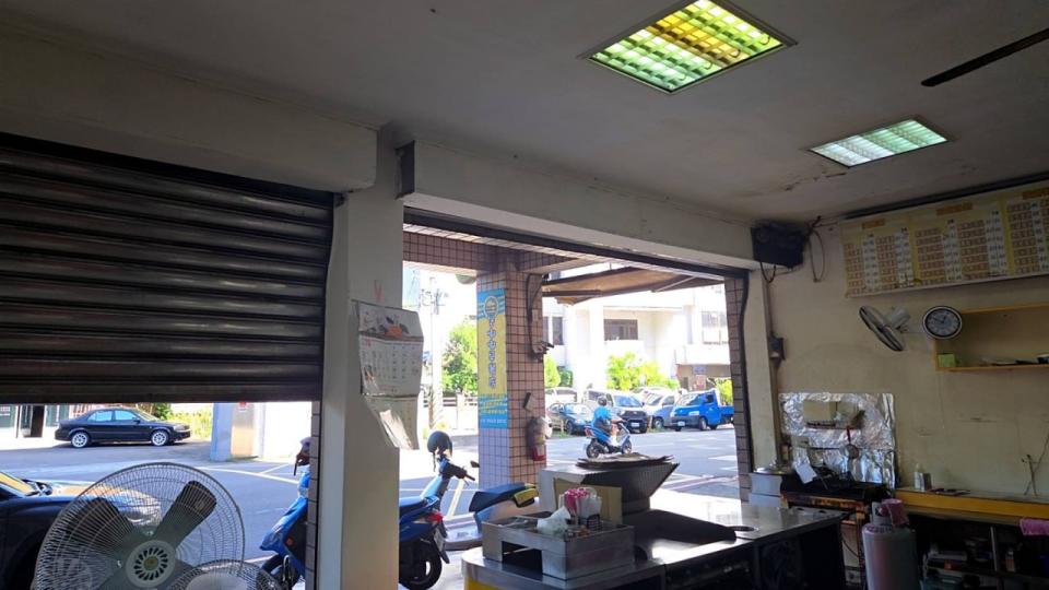 鐵捲門維修案件圖片