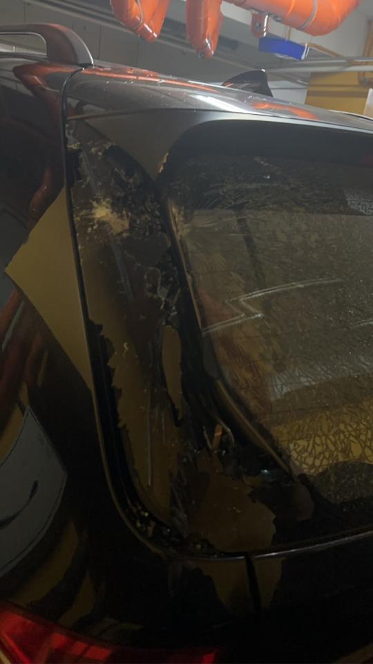 汽車玻璃修補案件圖片