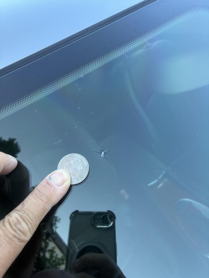 汽車玻璃修補案件圖片