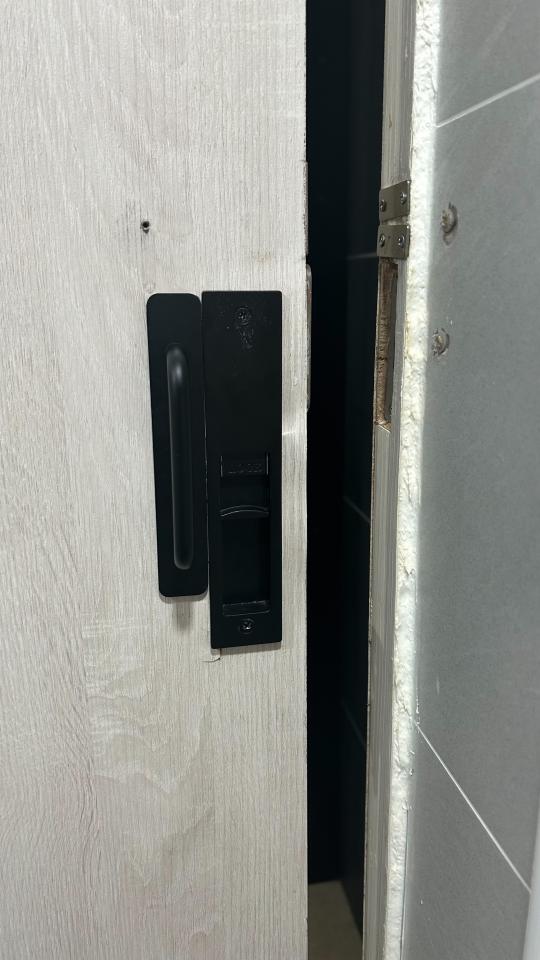 門片安裝案件圖片