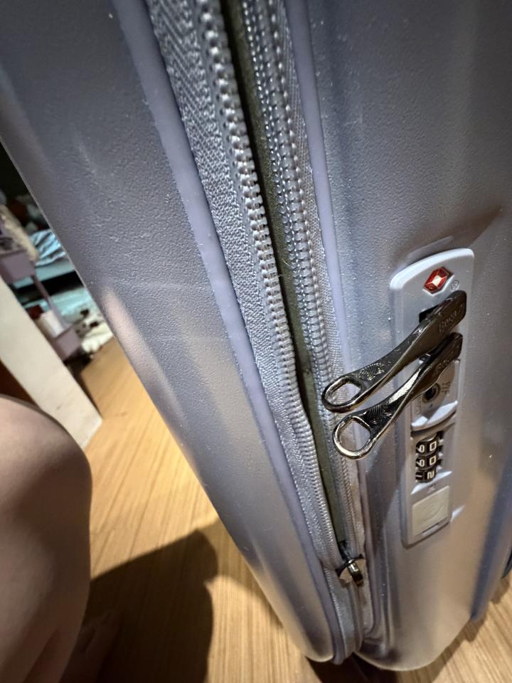 行李箱維修案件圖片