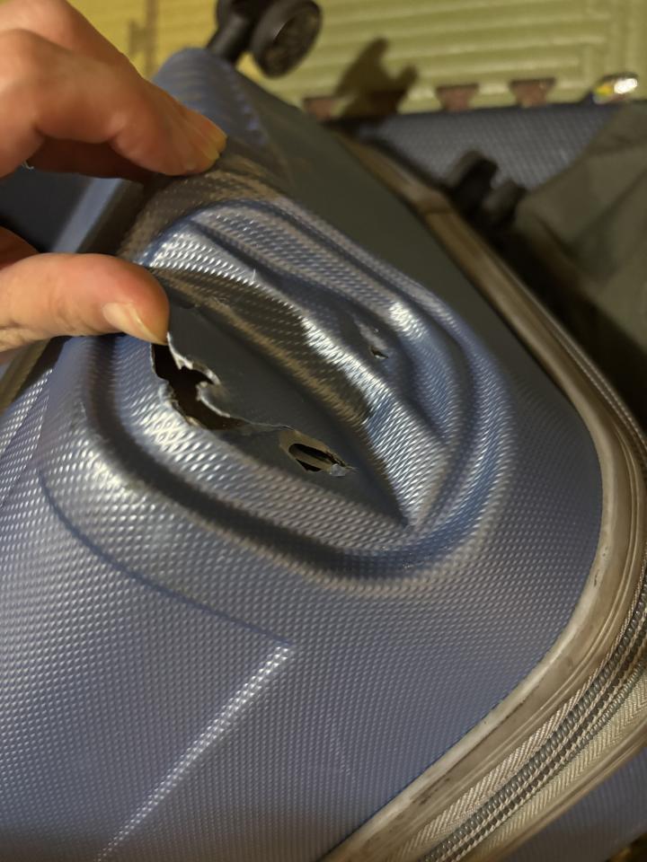 行李箱維修案件圖片