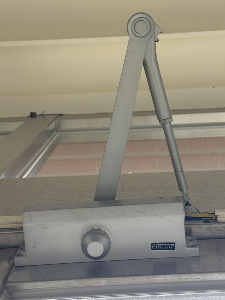 門片維修案件圖片